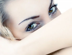 Як стати красивою догляд за шкірою навколо очей