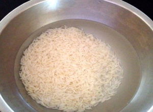 Як варити рис, щоб він не злипався домашнє господарство