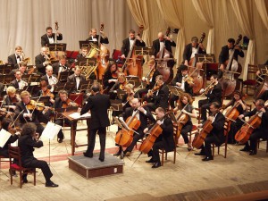 Hogyan kell viselkedni a Filharmónia a gyermekek számára, könnyű játszani