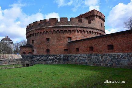 Kaliningrad Muzeul de Amber Rosgarten Poarta