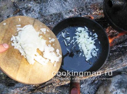 Pătrunjel de cartofi cu ceapă - gătit pentru bărbați