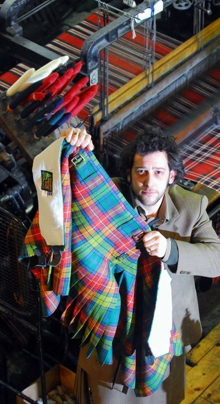 Kilt, care este purtat de scoțieni, are o dimensiune sau este universal