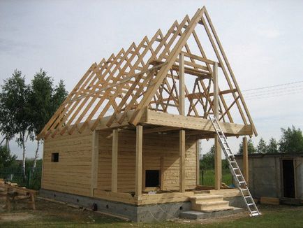 Construcția acoperișului unei case din lemn și construirea unui acoperiș