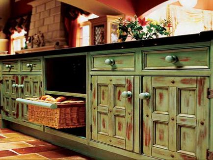 Dulapuri de bucătărie colorate vopsite reprezintă idei bune pentru decorarea bucătăriilor
