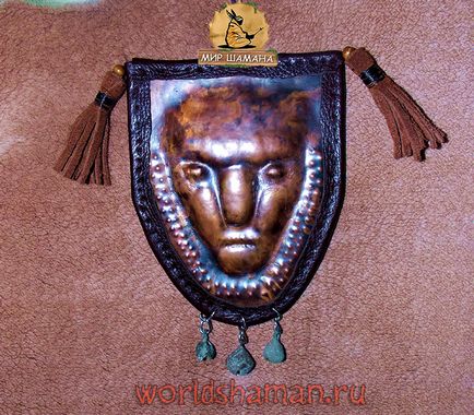 Культовий атрибут шаманська маска, світ шамана