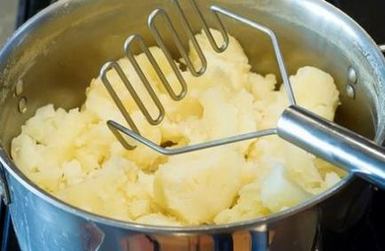 Pui cu cartofi în cuptor top 10 rețete pentru feluri de mâncare de pui