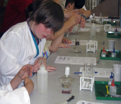 Лабораторія хімії політехнічного музею - відпочинок з дітьми