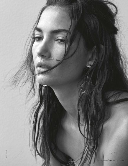 Lily Aldridge fără machiaj prezintă într-un nou film confortabil pentru revista elle (foto)