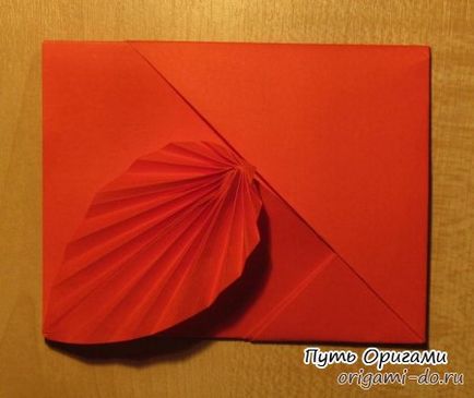 Maestru de clasă pe crearea unui acordeon de hârtie - modul de origami