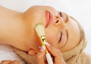Медовий масаж для особи - протипоказання і техніка виконання