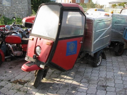 Scooter furnică cu cabină - scooter