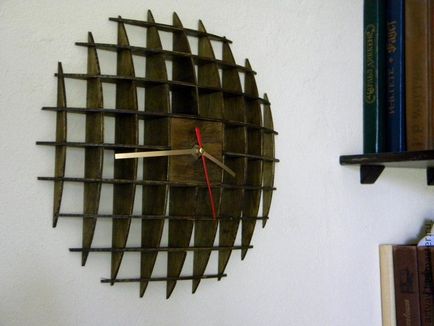Ceasuri de perete și de podea în interior (fotografie)