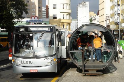 Transport public neobișnuit în Chengdu