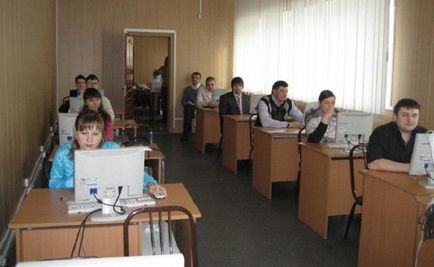 OmGAU, Omszk Humanitárius Akadémia felülvizsgálat, osztályok és vélemények