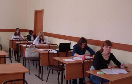 OmGAU, Omszk Humanitárius Akadémia felülvizsgálat, osztályok és vélemények