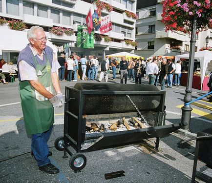 Toamna în Franța miroase de castane ... fête de la châtaigne - sărbătoare de castane naționale