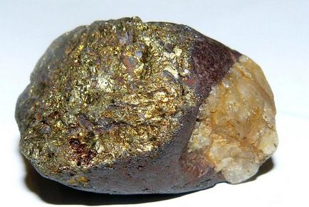 Pirit (55 fotó) mágikus tulajdonságait egy kristály színjátszó ásvány a nők, Bolondok aranya, akiknek