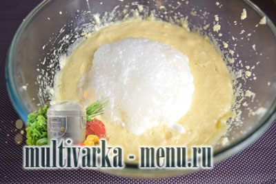 Cake într-o aragaz sub presiune, cum să gătești produse de patiserie într-o multi-mistrie, rețete pentru o aragaz sub presiune