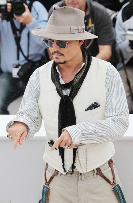 De ce Johnny Depp Style Icon
