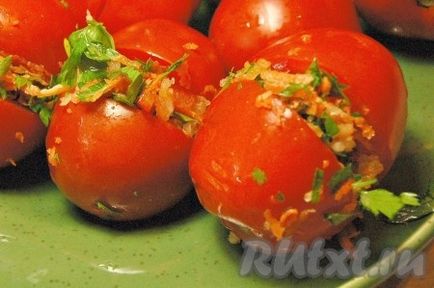 Tomate umplute pentru iarnă - rețete delicioase