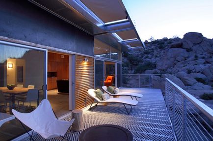 Приголомшливий проект сучасного будинку в пустелі