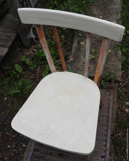 Transformarea unui scaun vechi