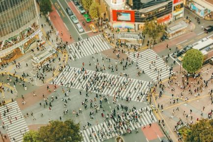 Plimbare printr-o miniatură Tokyo cu o fotografiere de tip master tilt-shifter - știri în fotografii