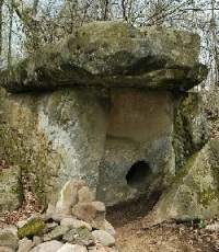 Eredeti dolmenek ki, hol és hogyan kell építeni