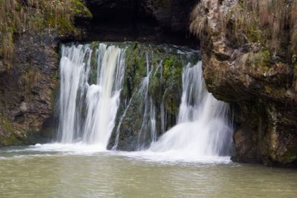 Călătorie spre cascada de atism - aventură