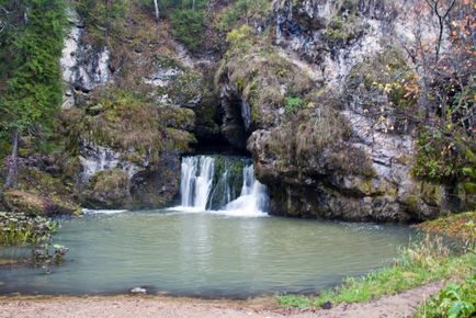 Călătorie spre cascada de atism - aventură