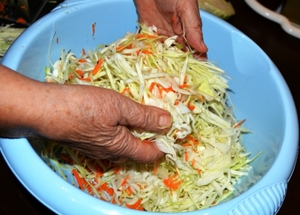 Рецепти засолювання і соління смачною капусти на зиму як солити в домашніх умовах щоб вона була