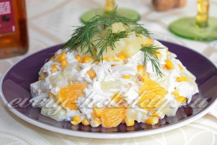 Salata de pui cu ananas si reteta cu haiti de porumb cu fotografie