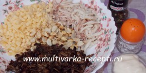 Saláta pirók (recept csirke és palacsinta)