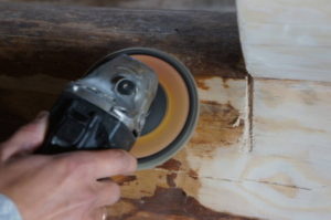 Șlefuirea unei case de lemn de către o bulgară - subtilități și nuanțe de muncă