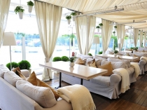 Штори для кафе і ресторанів, фото приклади дизайну штор в інтер'єрі