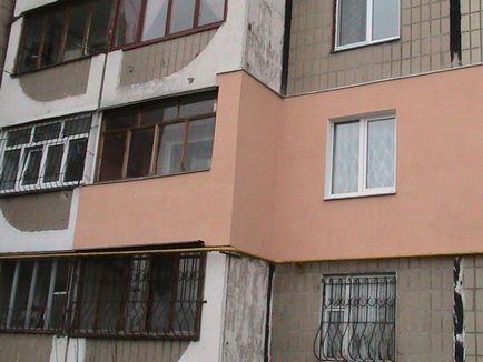 A komplexitás a szigetelés kívül a lakásban a képek és videó (lakás) A komplexitás a szigetelés kívül a lakásban a képek és videó