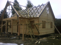 Construcția la cheie a caselor din Arhangelsk, case din lemn ieftin în regiunea Arkhangelsk