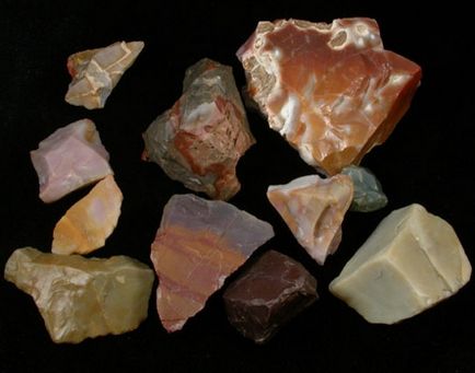 Властивості каменю яшма магічні і фізичні, кольору, знак зодіаку, фото і ювелірні вироби