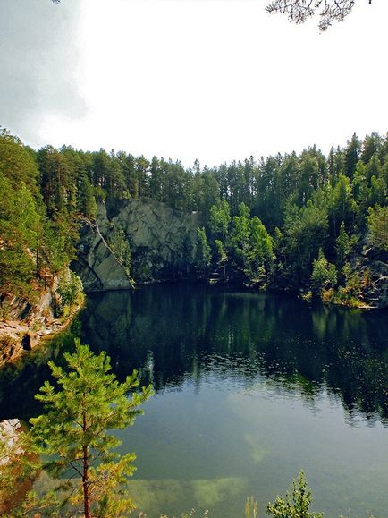 Secretele locurilor din parcul bazovskie, fotografiile vii)