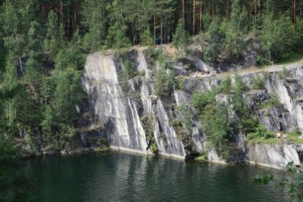 Secretele locurilor din parcul bazovskie, fotografiile vii)