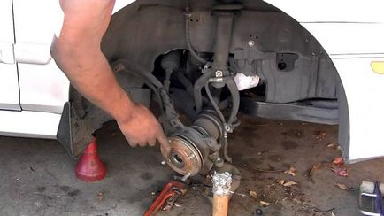 Toyota Corolla e120 repararea rack-ului de direcție cu propriile mâini