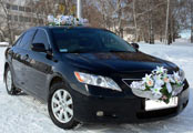 Díszítés esküvői autó Ulyanovsk