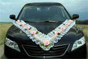 Díszítés esküvői autó Ulyanovsk