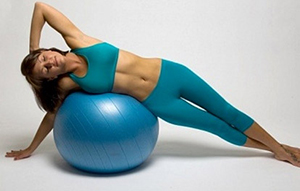 Вправи для спини на фитболе (м'ячі для фітнесу) комплекс для зміцнення м'язів і схуднення
