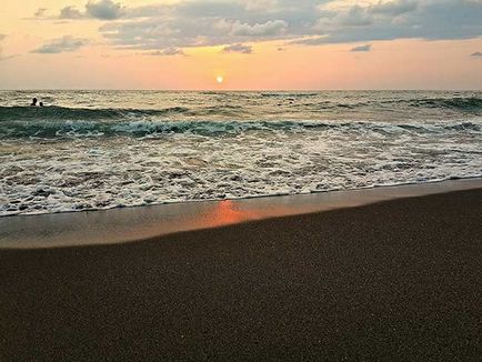 Ureki és magnetit - homokos strand, fekete georgia