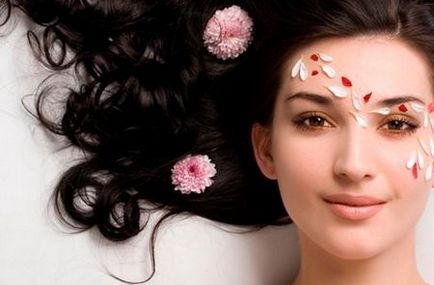 Догляд за шкірою обличчя за допомогою натуральних домашніх масок, стану красивою
