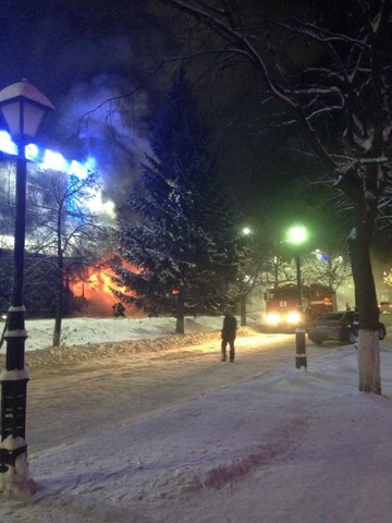 В Чистополь горить будівля центрального універмагу