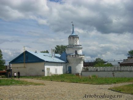 Verkhoturye - Merkushino, templomok Ural avtobrodyaga