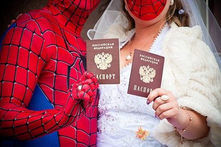 В Кунгур зіграв весілля людина-павук