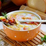 Смачний томатний суп з консервованої червоної або білої квасолею - простий рецепт з фото
